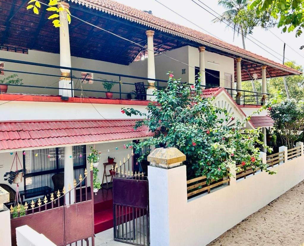 Marari Beach Cleetus Homestay Марарикулам Экстерьер фото